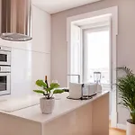 شقة Breath-taking River & View Stunning 3 Bedrooms & 3 Bathrooms With Ac Alfama Castle District 1st Floor Lisboa