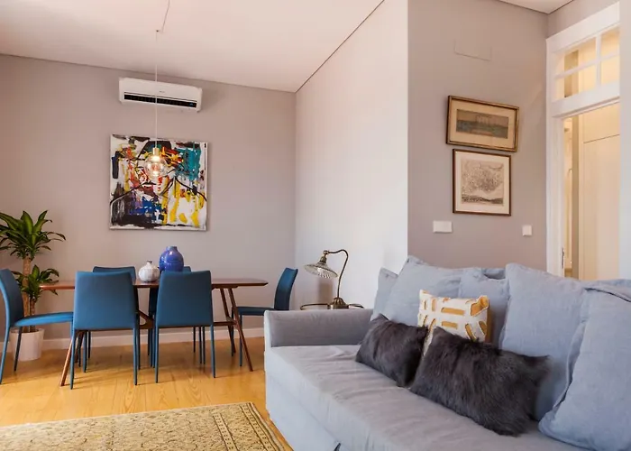Breath-taking River & View Stunning 3 Bedrooms & 3 Bathrooms With Ac Alfama Castle District 1st Floor Lejlighed *
