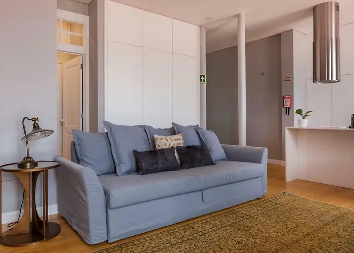 Breath-taking River & View Stunning 3 Bedrooms & 3 Bathrooms With Ac Alfama Castle District 1st Floor Lejlighed *