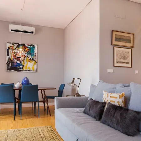 Breath-taking River & View Stunning 3 Bedrooms & 3 Bathrooms With Ac Alfama Castle District 1st Floor Apartman *