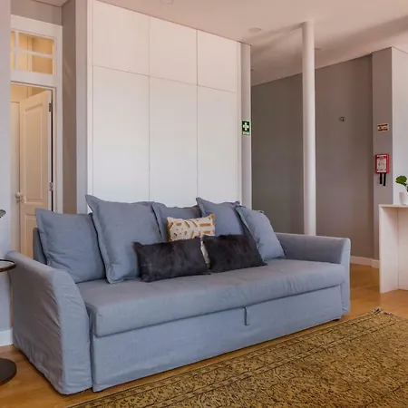 Breath-taking River & View Stunning 3 Bedrooms & 3 Bathrooms With Ac Alfama Castle District 1st Floor Apartman *