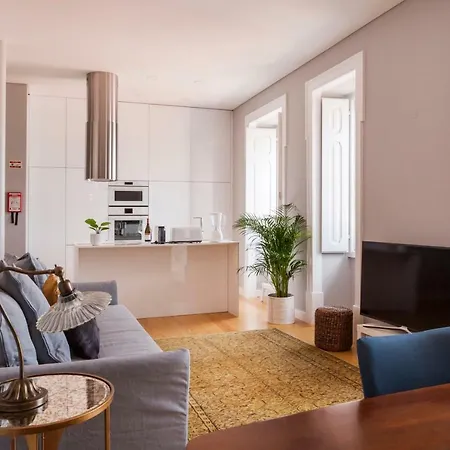 Breath-taking River & View Stunning 3 Bedrooms & 3 Bathrooms With Ac Alfama Castle District 1st Floor Lejlighed