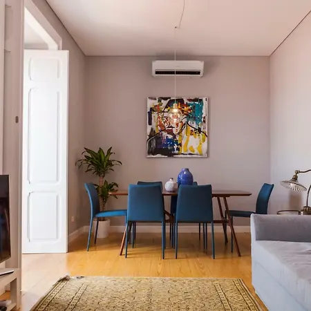 Breath-taking River & View Stunning 3 Bedrooms & 3 Bathrooms With Ac Alfama Castle District 1st Floor Lejlighed *