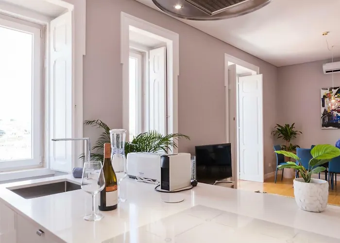 아파트 Breath-taking River & View Stunning 3 Bedrooms & 3 Bathrooms With Ac Alfama Castle District 1st Floor 리스본
