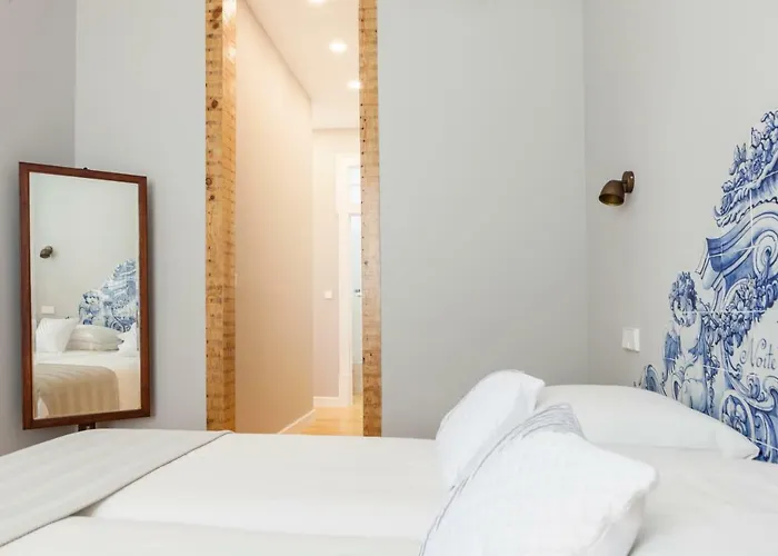 Breath-taking River & View Stunning 3 Bedrooms & 3 Bathrooms With Ac Alfama Castle District 1st Floor *